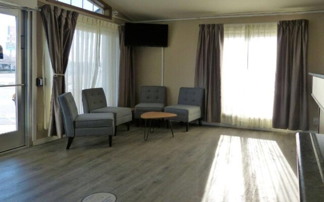 Rodeway Inn & Suites Ontario