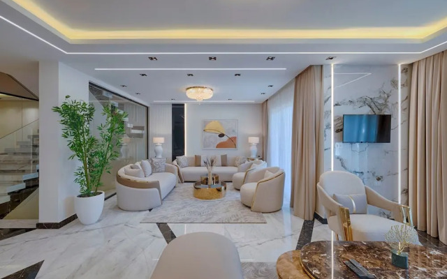 Vesta - Luxury Villa - 3BR - CFC II