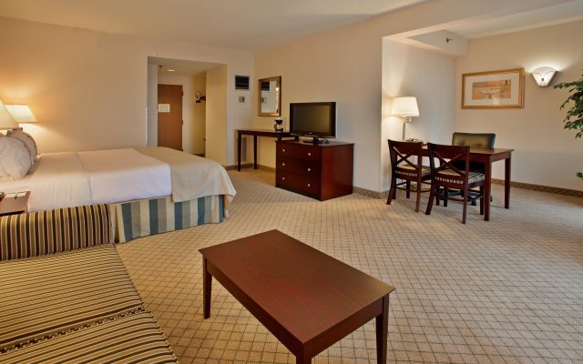 Holiday Inn Hotel & Suites Springfield - I-44, an IHG Hotel