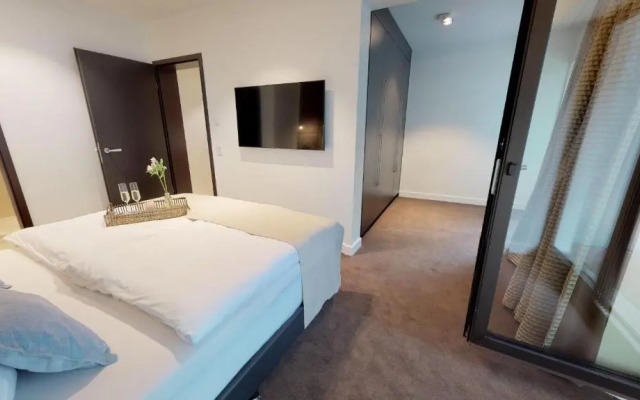 White Pearl Apartment 0.05