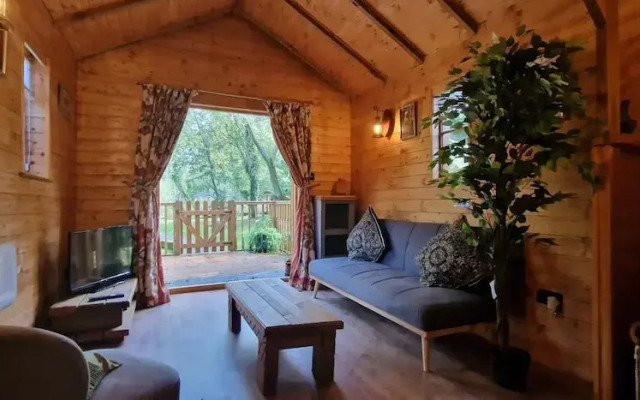 Beautiful 1-bed Cabin in Newmarket