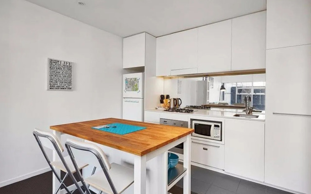 Melbourne Holiday Apartments McCrae Street