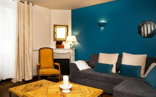 Maison Déols, 6 pièces, 14 personnes - FR-1-591-167