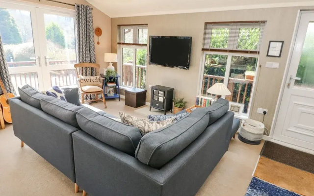 1 Hornbeam Lodge