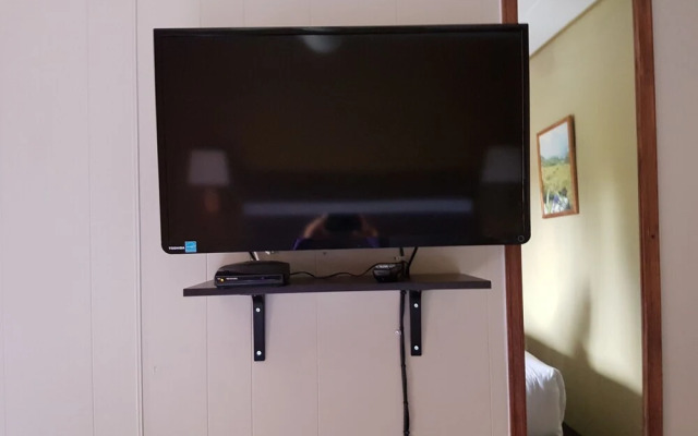 Holiday Motel & RV Resort