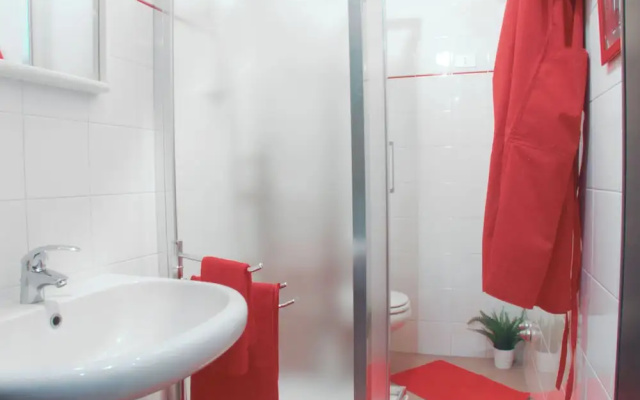 1 Bed-sleeps 2-aircon-town Centre-free Parking