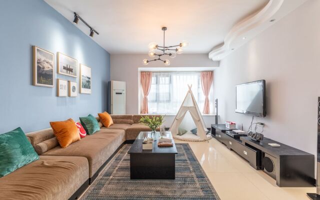 Locals Boutique Apartment Qianshan No.12
