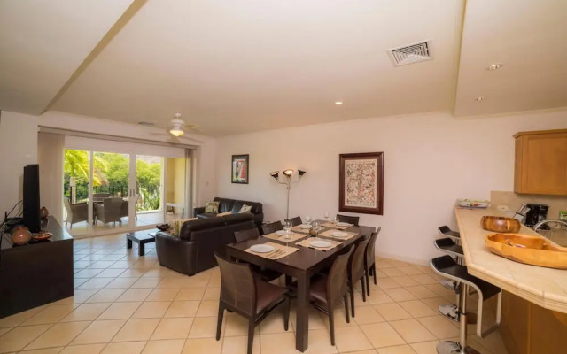 Del Mar 1F - 3 bdr 2 Bath Ocean View