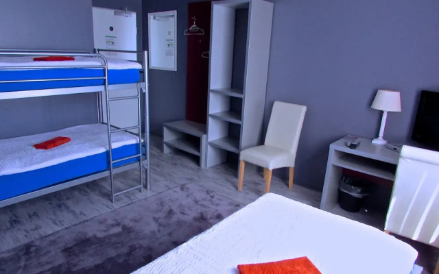 Hotel 108