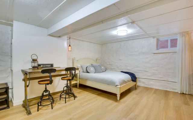 Convenient Downtown Studio in Kansas City!