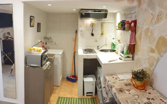 Giovanni s little house