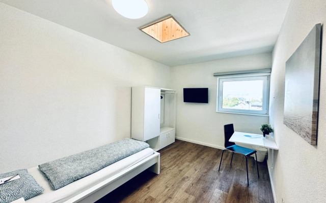 ZIMMERzuVERMIETEN in Deitingen Industriestrasse