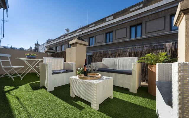 Beautiful 1 Bedroom Apartment With Terrace And Views Atico Florentin Terrace