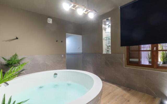 NOHO Boutique , premium living 8