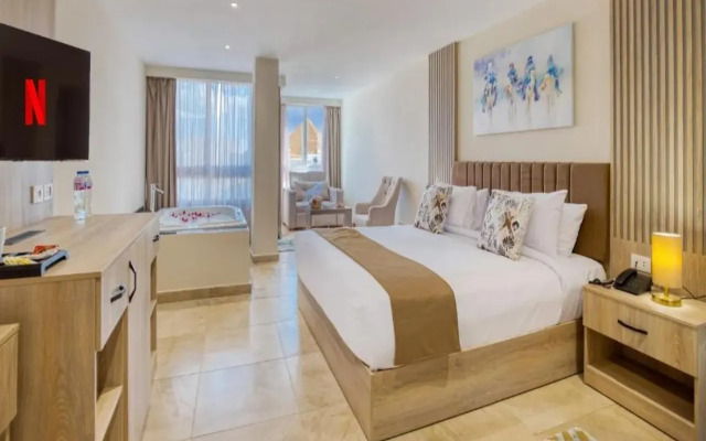 Saray Pyramids & Museum View Hotel