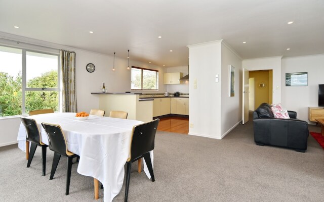 Panorama - Christchurch Holiday Homes