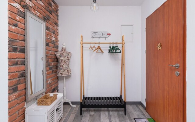 Rainbow Apartment Krakow by Renters