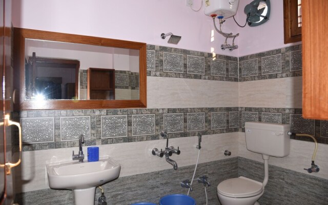 Anjani Mansion Guest House