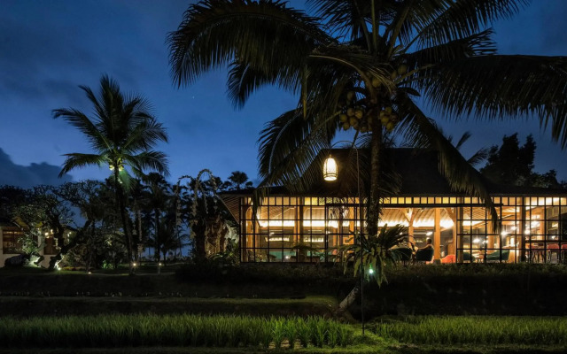 Chapung Sebali Hotel