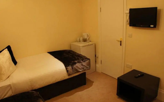 Sapphire Hotel