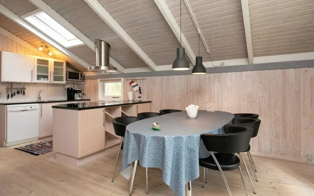 8 Person Holiday Home in Albaek-by Traum