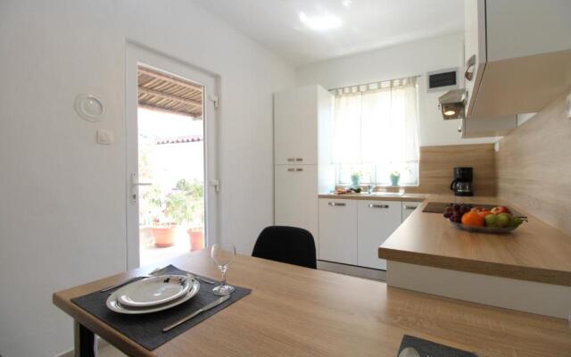 Apartment Padulj 1365