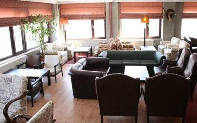Uslan Hotel