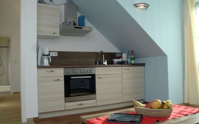 Splendid Apartment in Pepelow near Sea