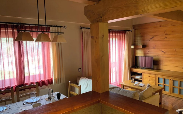 2 Bedroom Duplex Apartment in La Molina