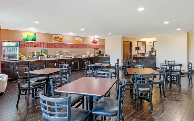 Quality Inn & Suites Brandenburg - Fort Knox