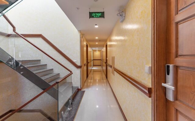 Moon West Lake Serviced Apartment