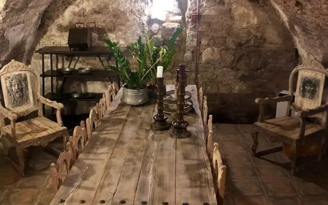 Maria Balat Hotel