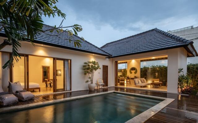 Villa Lapis by Villa Finder