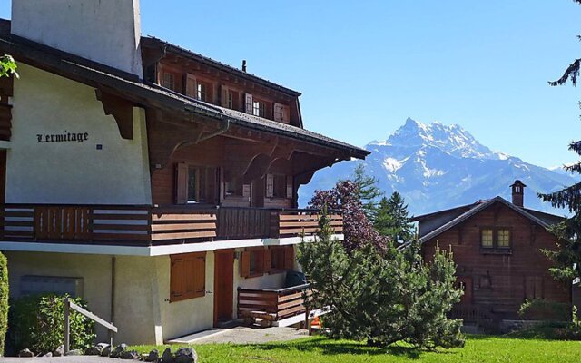 hotelImage
