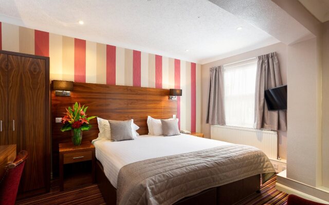 The Victoria Hotel