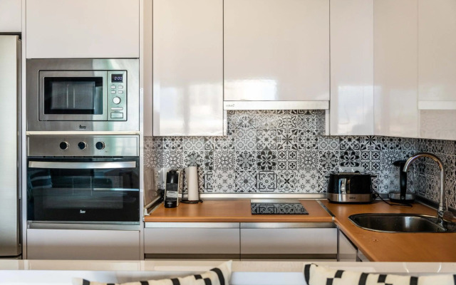 LXR Recently Reformated Studio Don Carlos Marbella