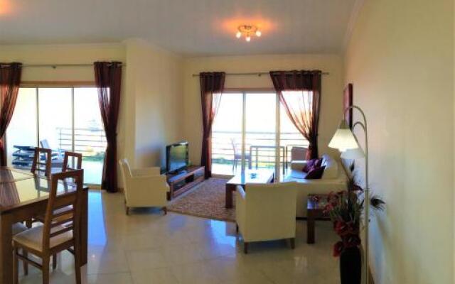 Luxury sea view T2 Old Town