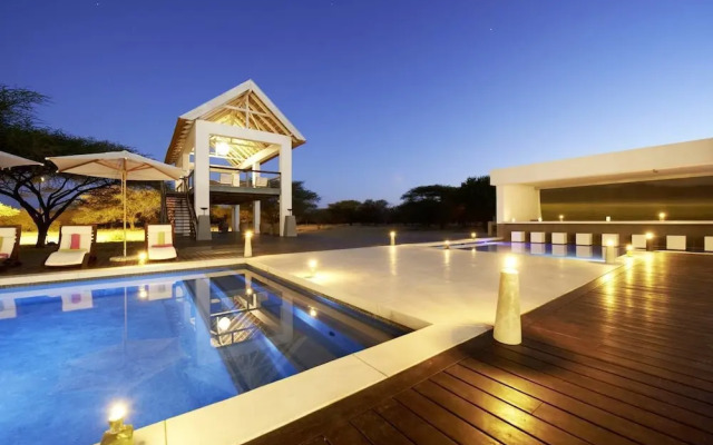 Emanya at Etosha Game Lodge