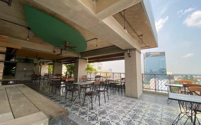 CHECK inn Phnom Penh Royal Palace