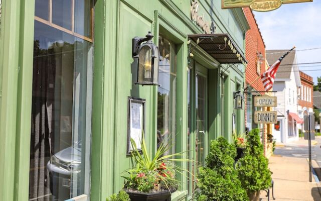 The Charlotte Hotel & Restaurant