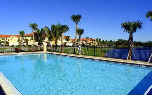 Universal Vacations Sail Harbor Condos