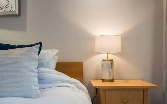Cozy City Retreat in Bristol With Parking & Patio