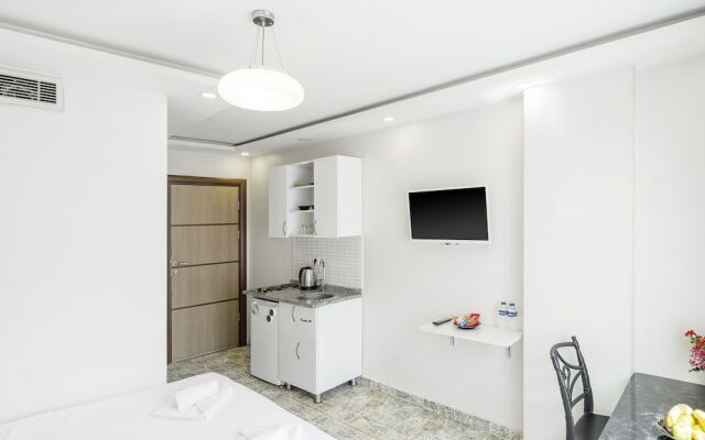 The Red Tent Suite 88