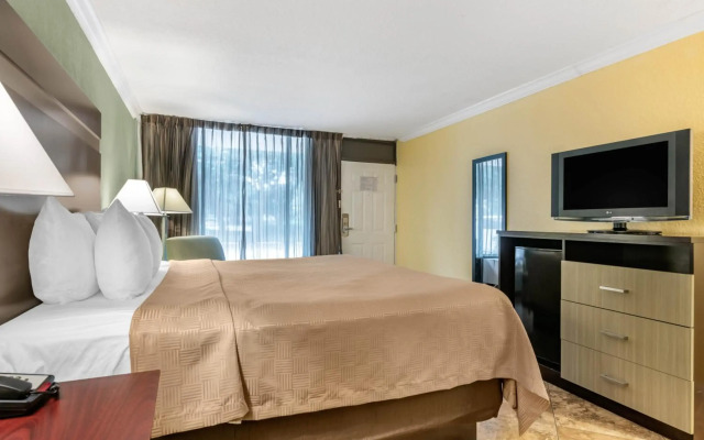 Clarion Inn Orlando International Drive - ICON Park