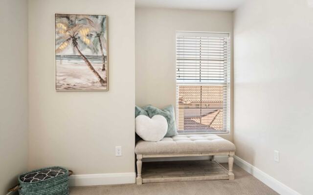 The Tree House 4 Bedroom Home