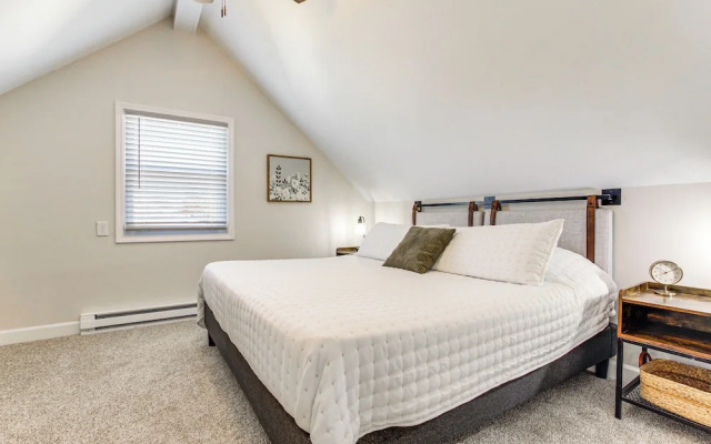 Charming Appleton Getaway ~ 3 Mi to Downtown!