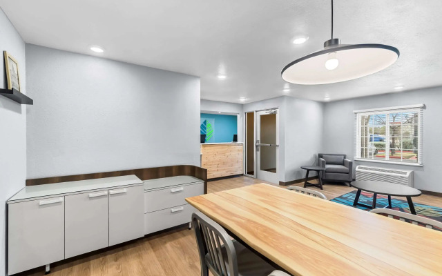 WoodSpring Suites Austin North I-35
