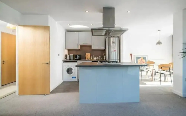 JOIVY Delightful 1BR flat w/ balcony