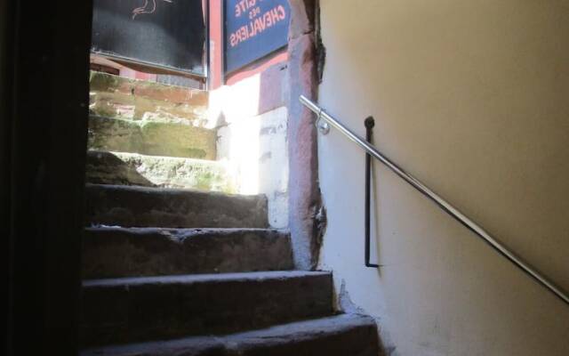 Appartement Atypique Le Caveau