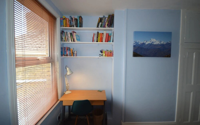 Modern 3 Bedroom Home Near Bedminster